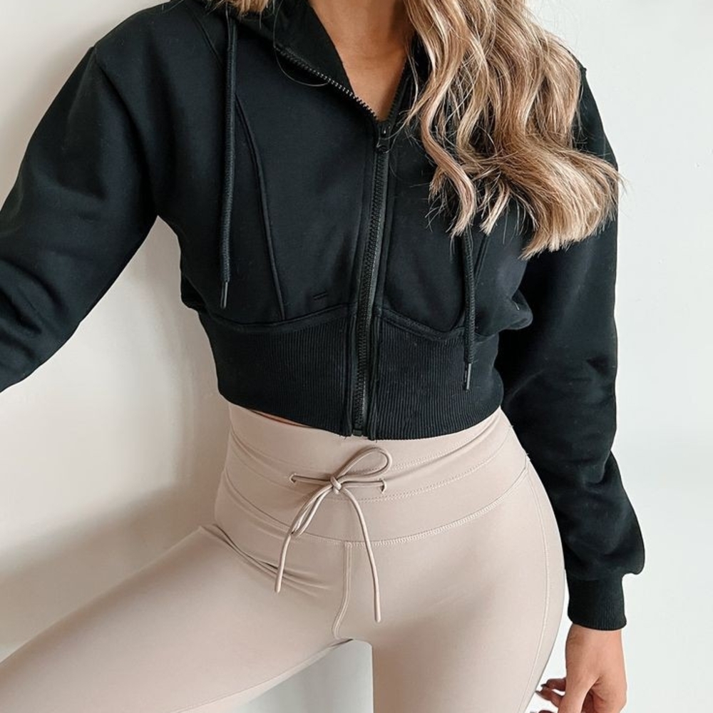 Black Cropped Hoodie (GOOD CONDITION)